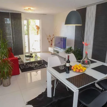 In Porec/istrien 38610 Apartment *